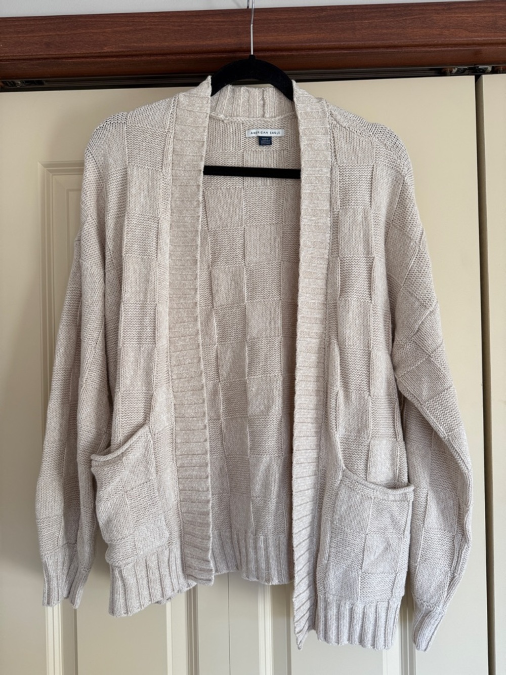 Women’s American Eagle Cardigan. New without tags.